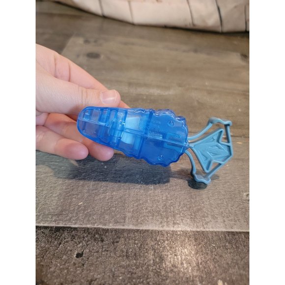 Olaf sliding on snow Disney McDonalds 2019 toy figure - Picture 3 of 4